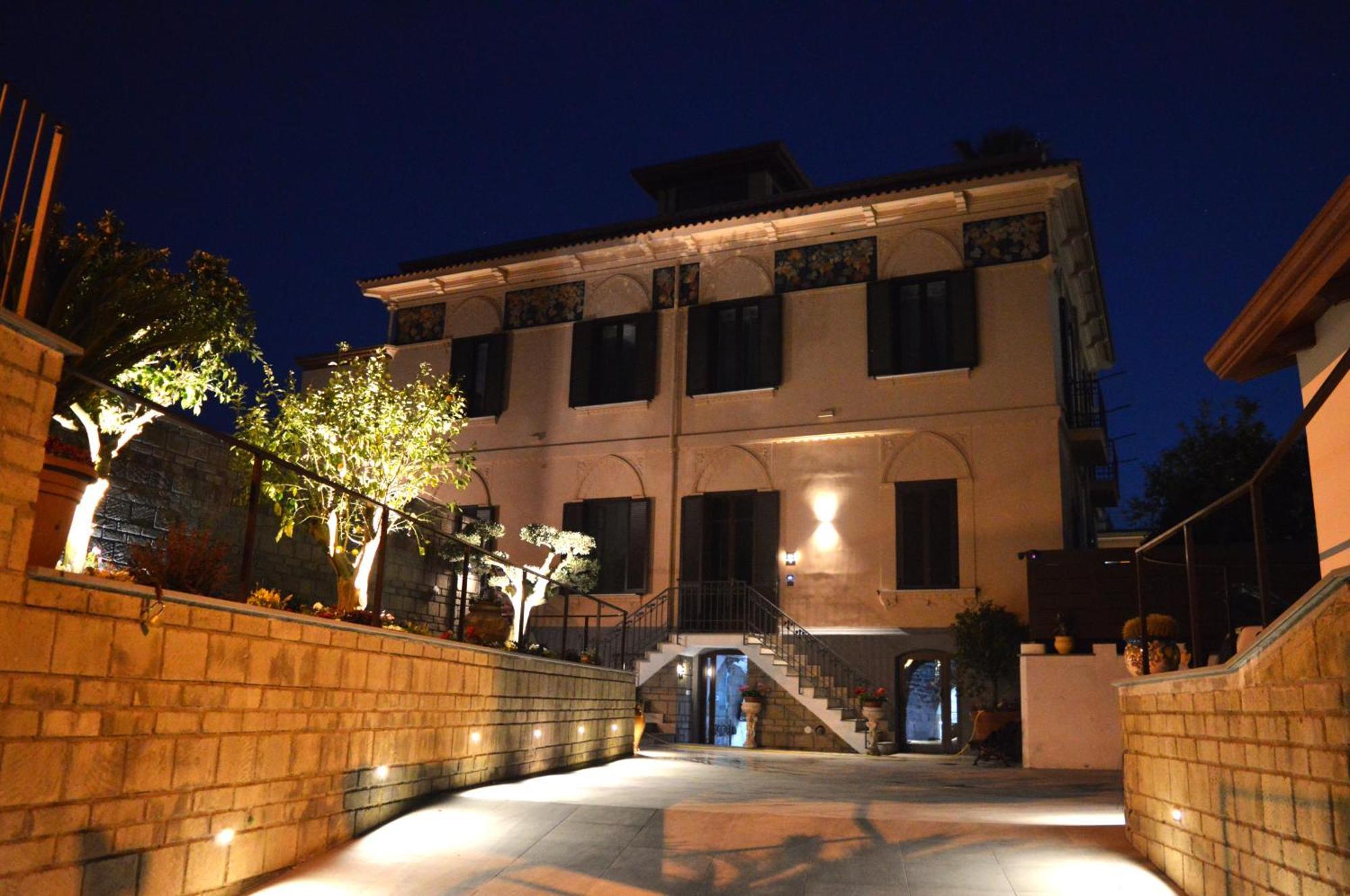 فيكو إيكوينس Villa Agostino Luxury B&B المظهر الخارجي الصورة
