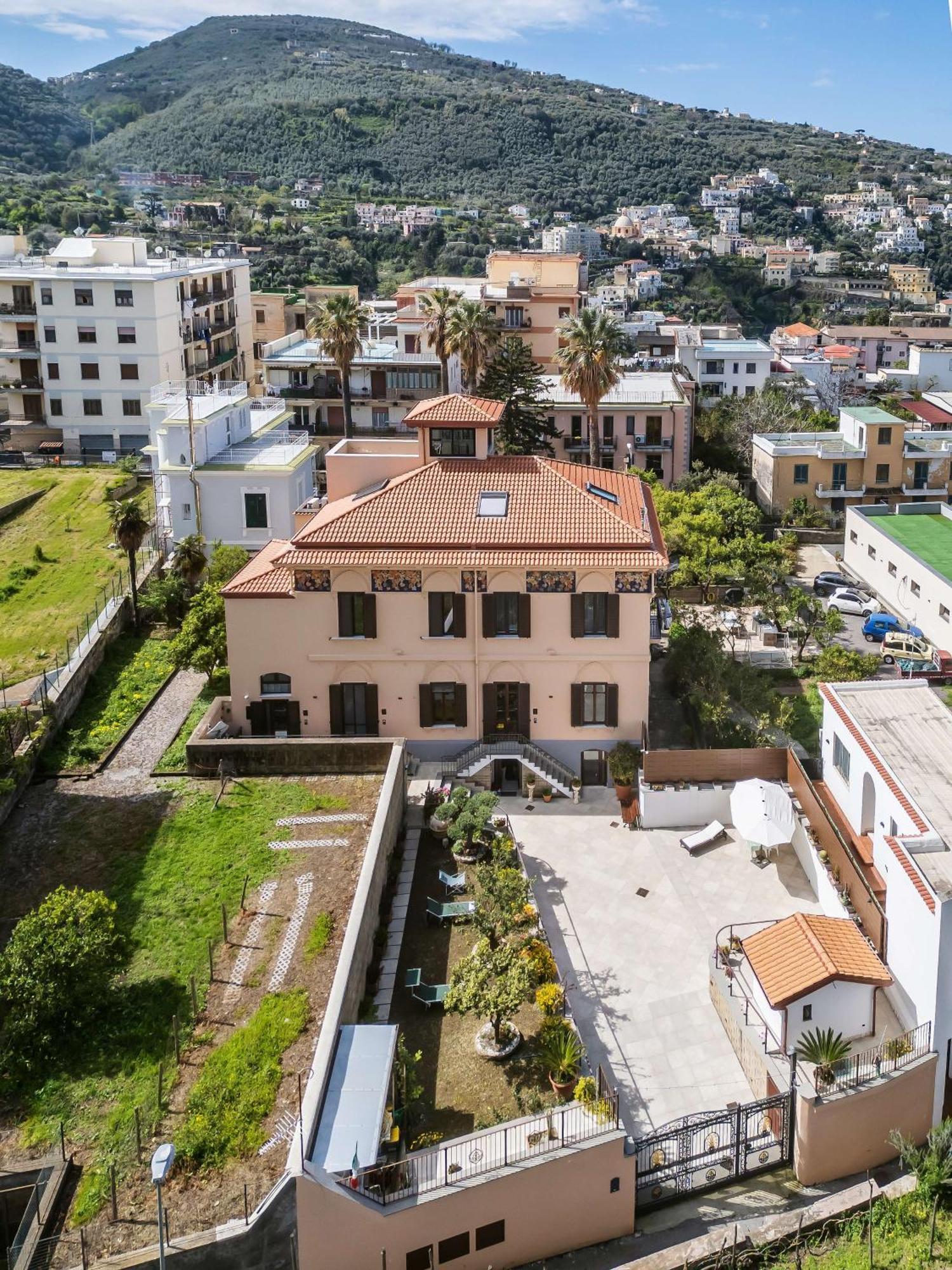 فيكو إيكوينس Villa Agostino Luxury B&B المظهر الخارجي الصورة