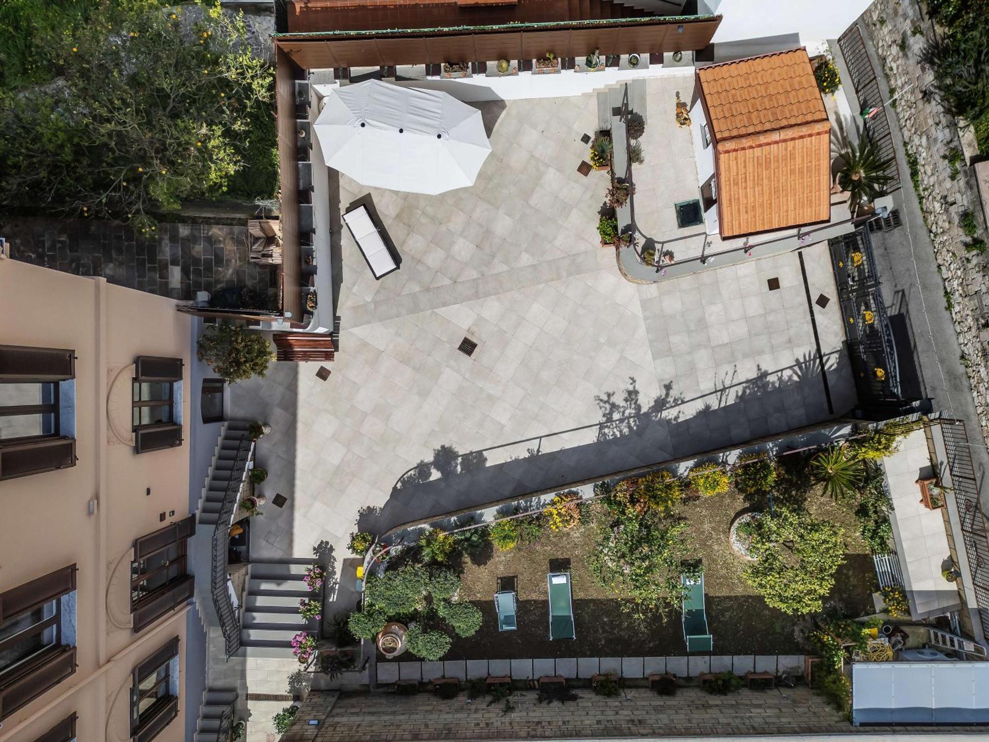 فيكو إيكوينس Villa Agostino Luxury B&B المظهر الخارجي الصورة
